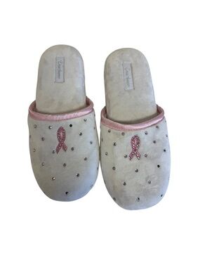 Women’s Pink Ribbon Embellished White Slippers
